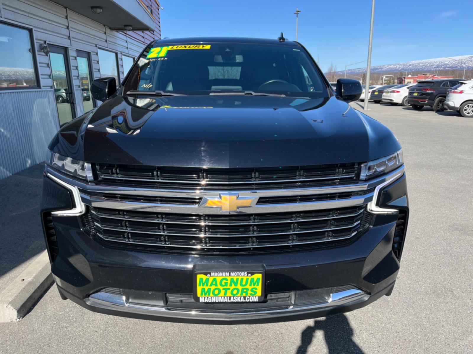 2021 BLACK /Black CHEVROLET TAHOE LT (1GNSKNKD0MR) with an 5.3L engine, Automatic transmission, located at 1960 Industrial Drive, Wasilla, 99654, (907) 274-2277, 61.573475, -149.400146 - Photo #6
